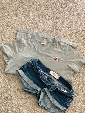 Hollister low-waist jeans shorts